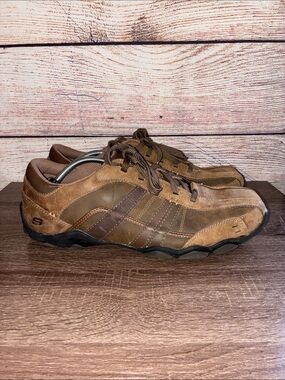 Skechers Men's Diameter Vassell Tan and Dark Brown Suede Lace-Up Sneakers 12